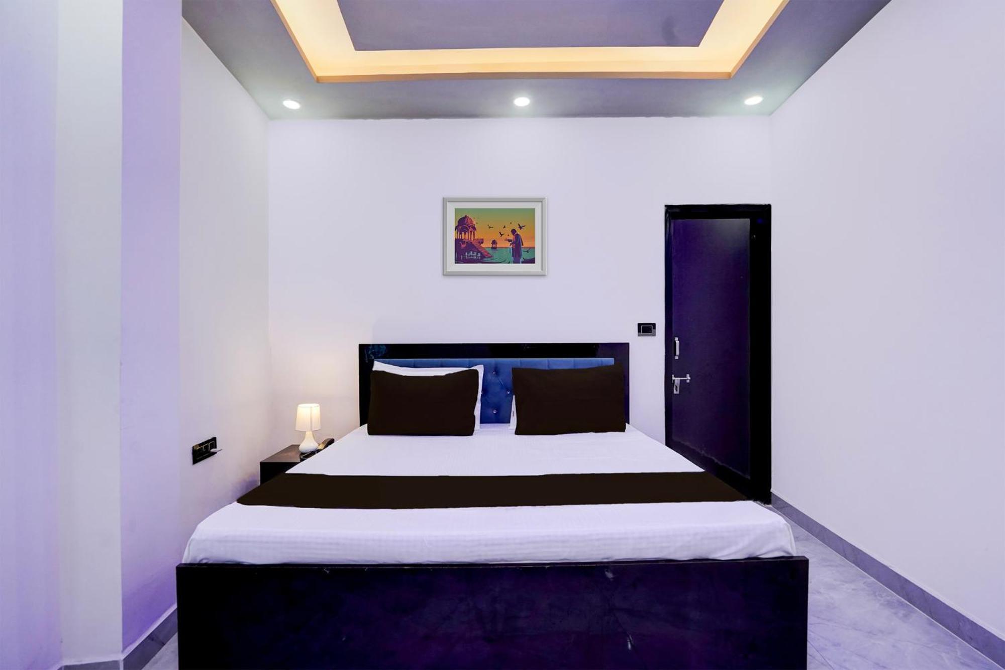 Hotel O Karan Residency Нью-Дели Экстерьер фото