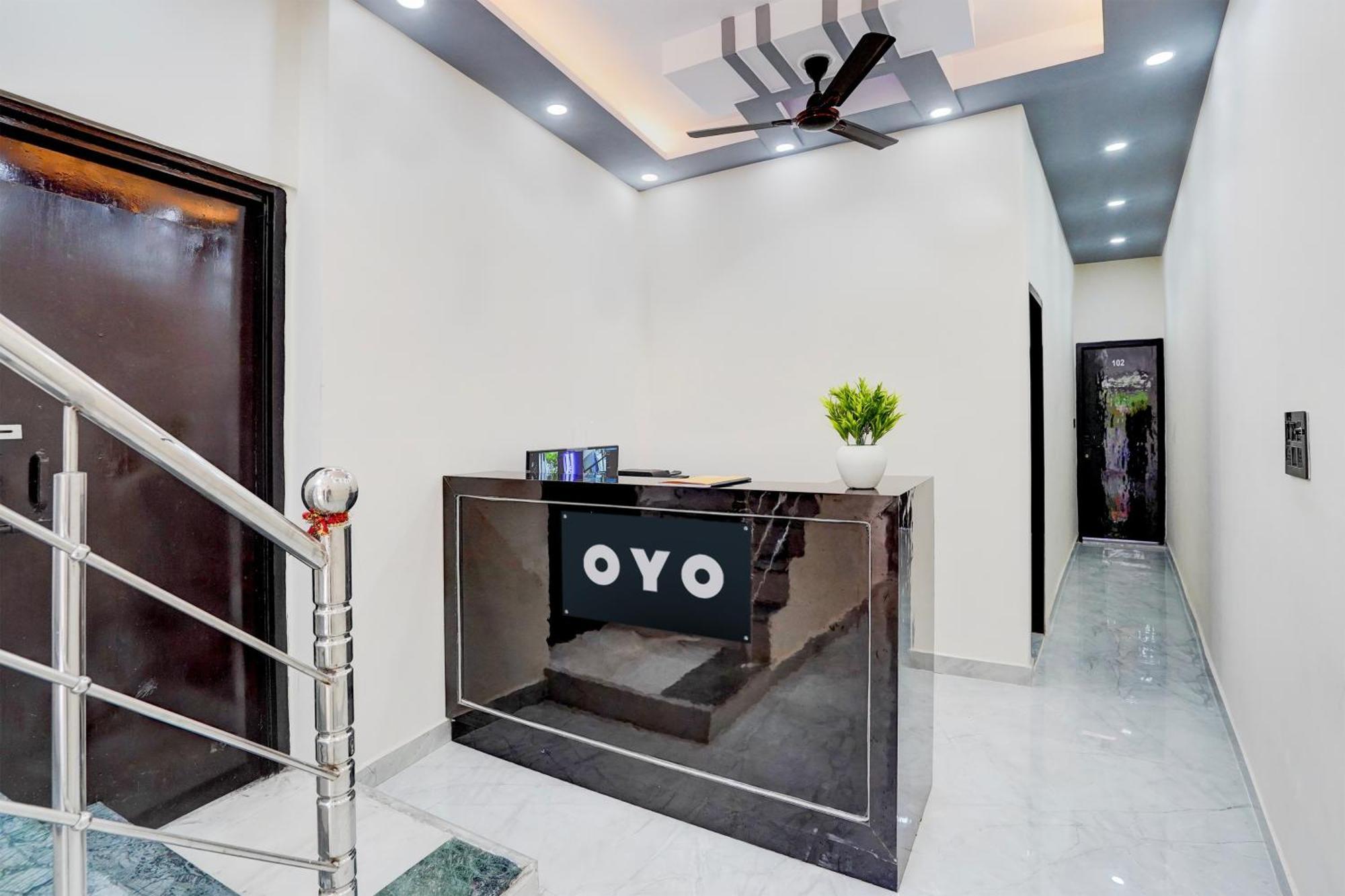 Hotel O Karan Residency Нью-Дели Экстерьер фото