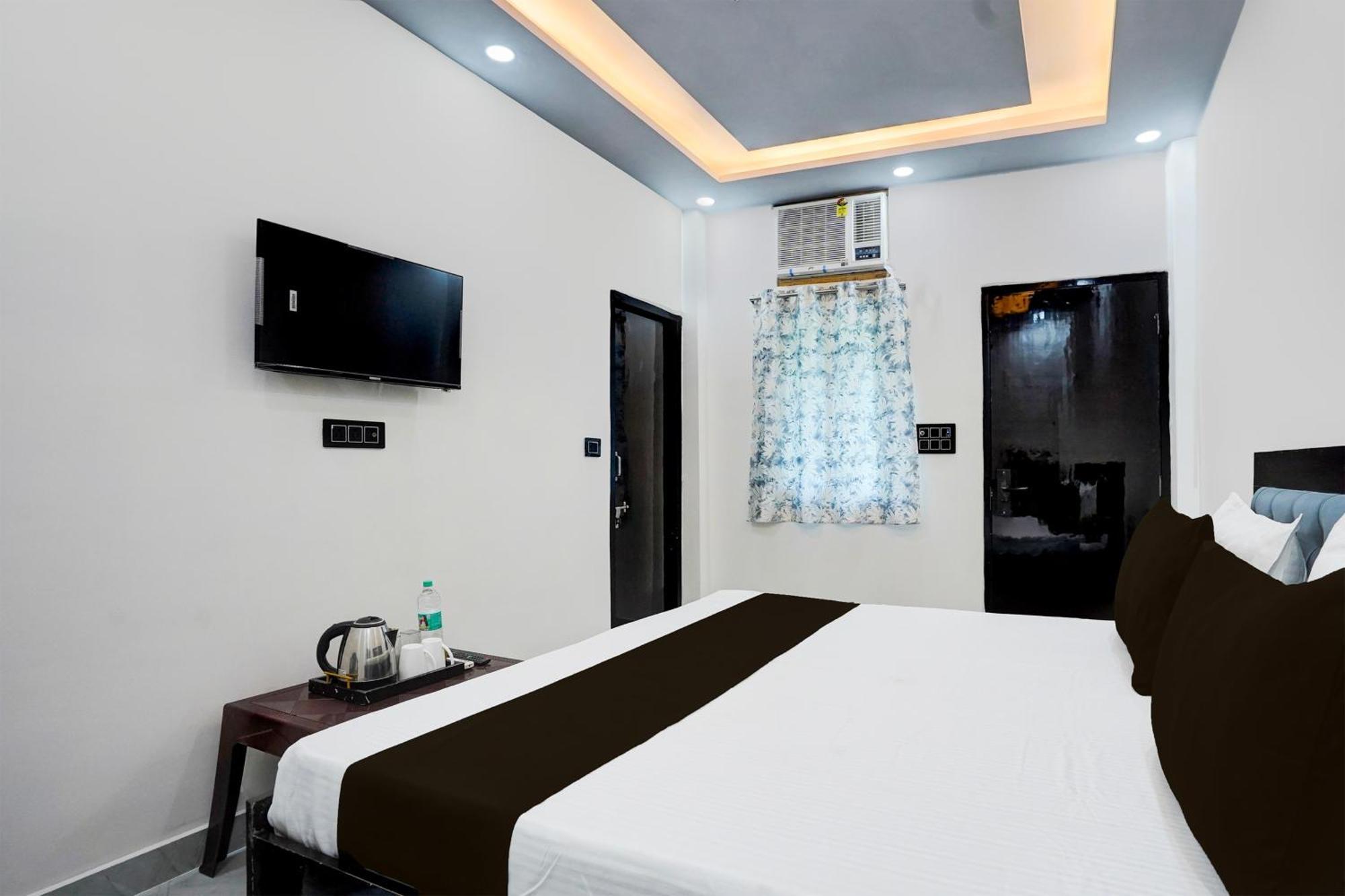 Hotel O Karan Residency Нью-Дели Экстерьер фото