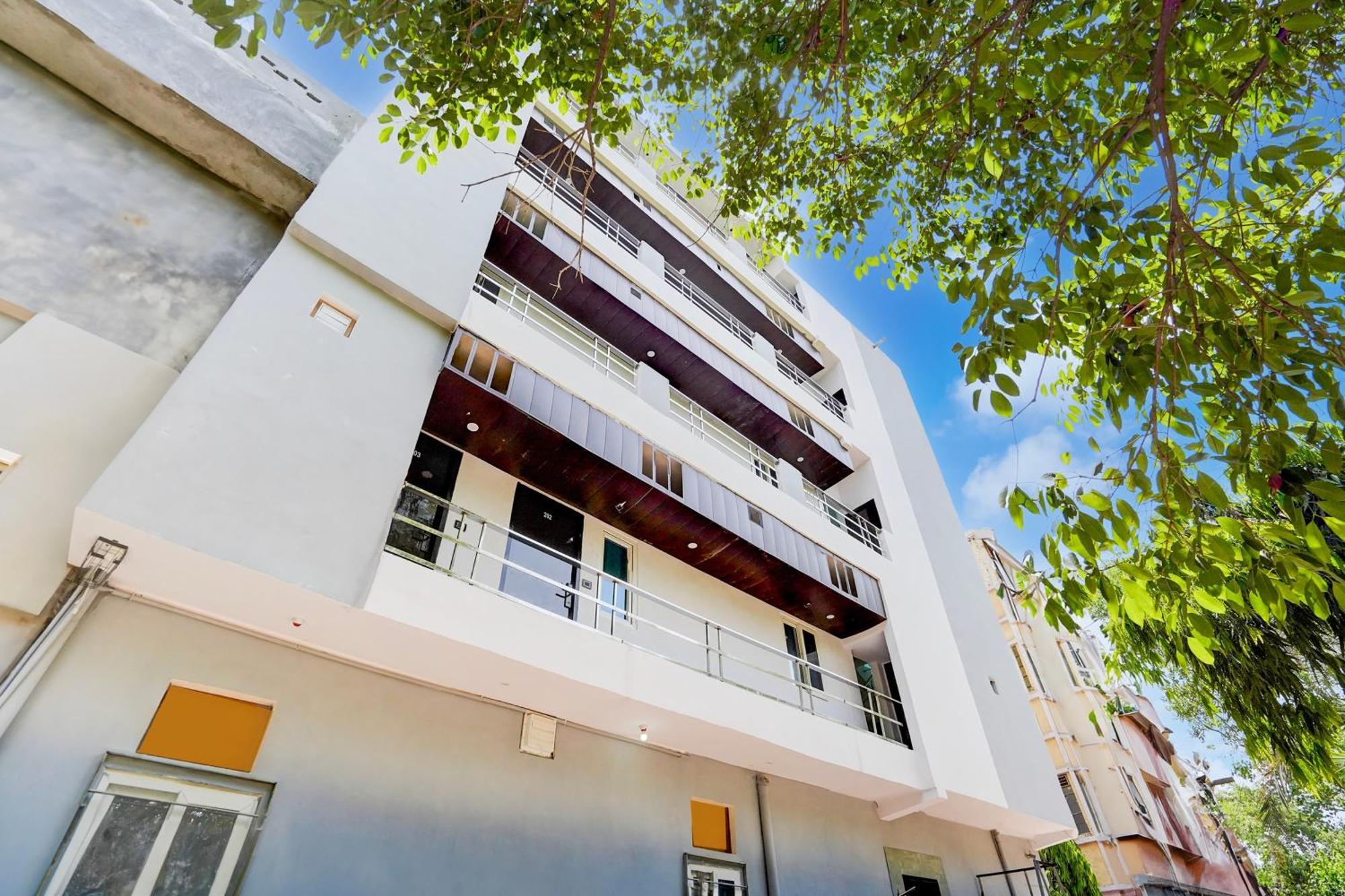 Hotel O Karan Residency Нью-Дели Экстерьер фото